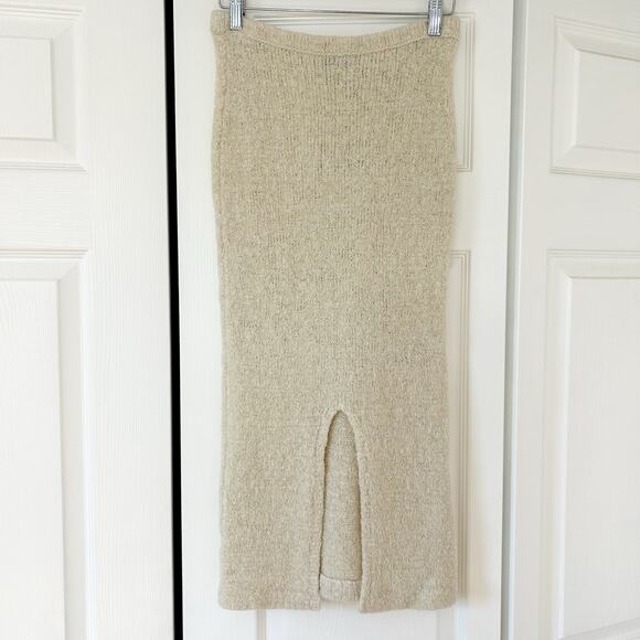 NWOT REVOLVE Asta Resort Camilla Skirt in Merino Alpaca Ivory Size Medium - Picture 8 of 9